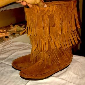 Minnetonka Shaggy Sued Boots